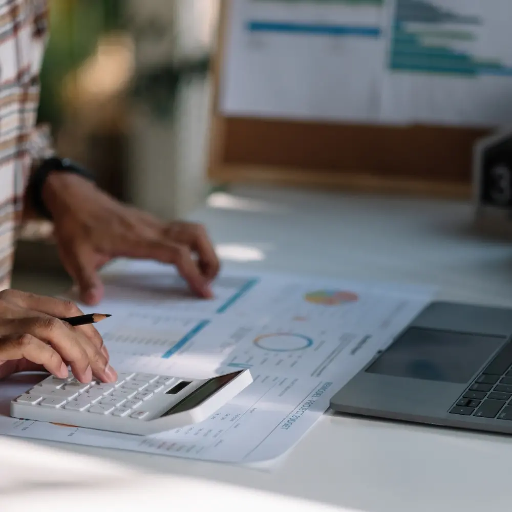 خدمات الاستشارات القانونية والضريبية